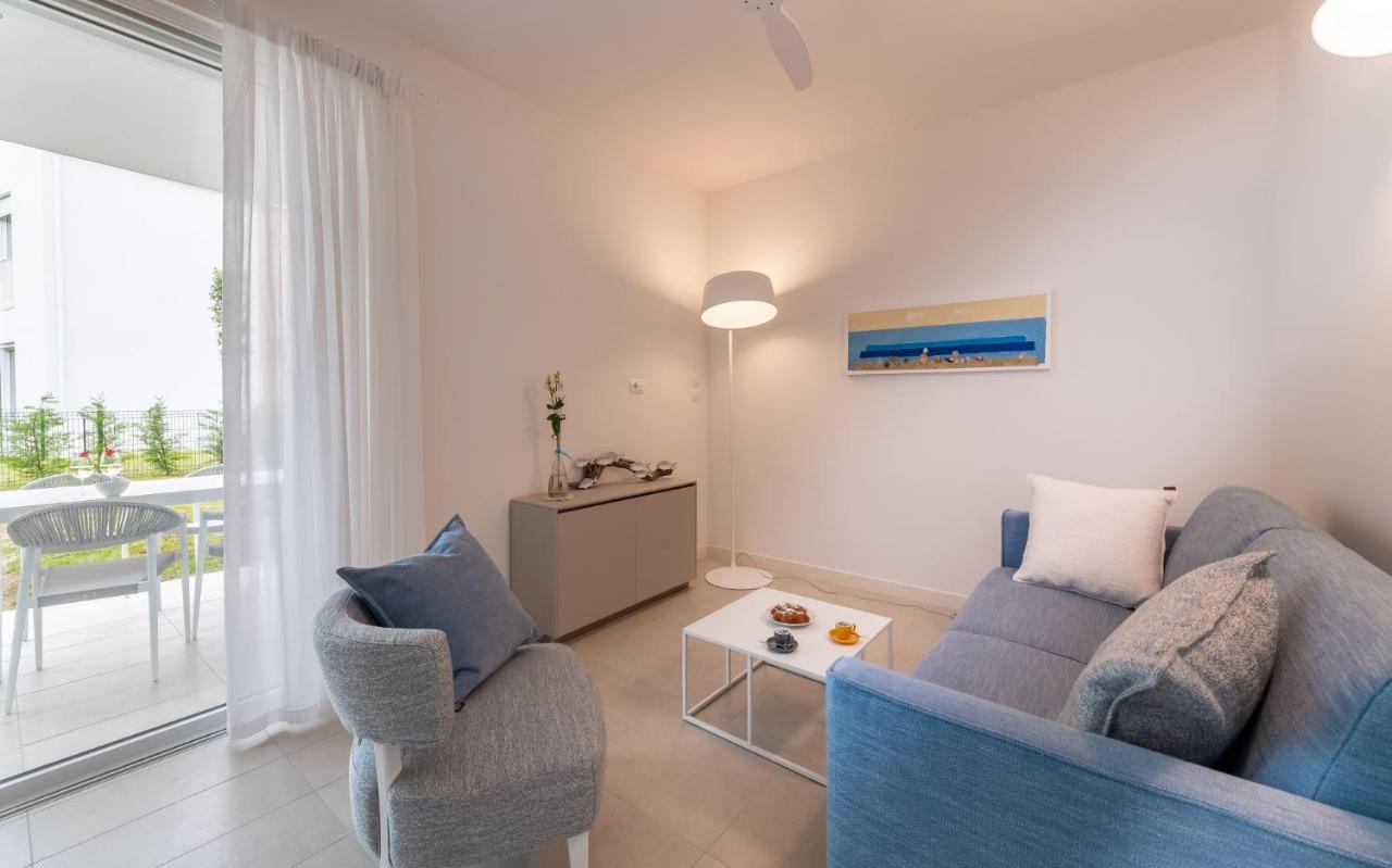 Pareus Beach Resort Каорле Екстериор снимка