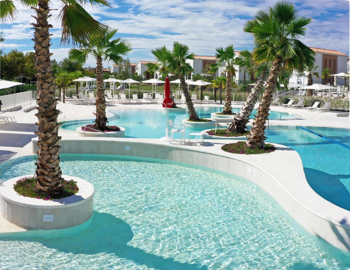 Pareus Beach Resort Каорле Екстериор снимка